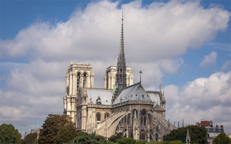 Notre-Dame e altre emergenze: perché usare i droni